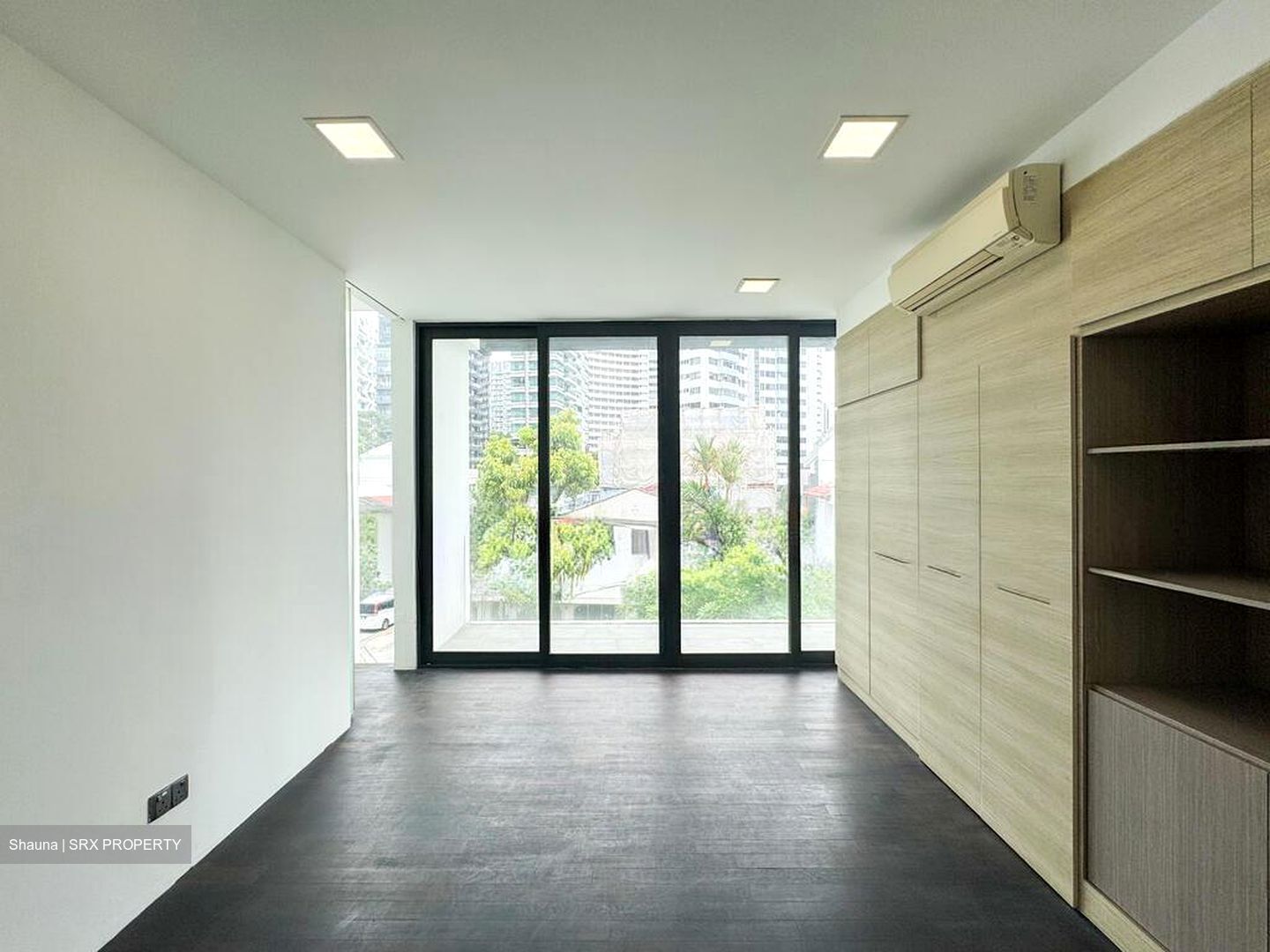 Cairnhill Road (D9), Terrace #495515041